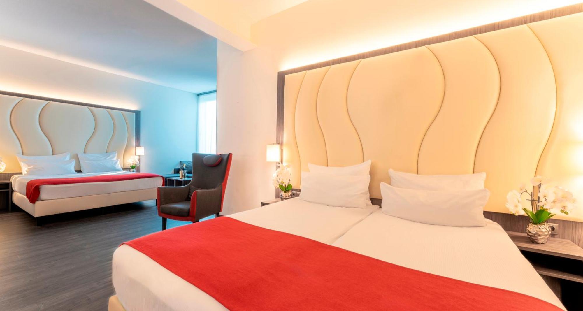 Plaza Premium Almere Zewnętrze zdjęcie